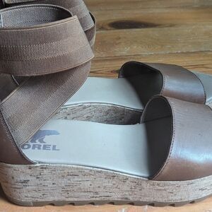 Sorel Women's Tan Wedge Sandals- Size 9